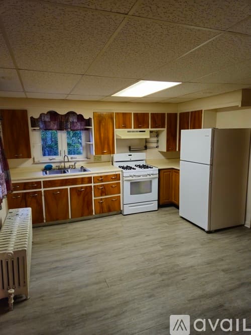 Fredonia Apartment: 89 Eagle Street