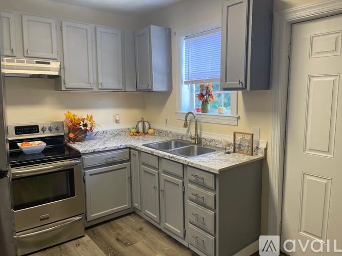 Goldsboro House: 1010 North Center Street