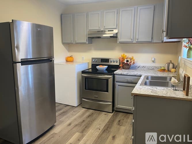 Goldsboro House: 1010 North Center Street