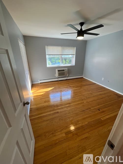 New Haven Townhome: 24 Woodward Ave