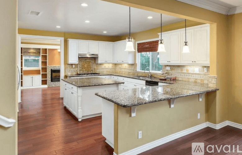 Corona House: 3267 Huntfield Street
