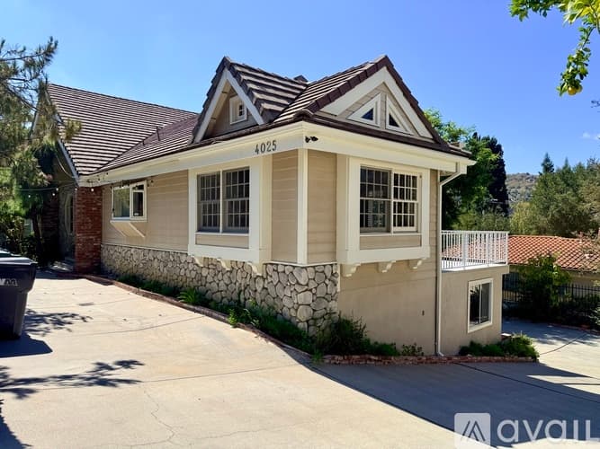 Calabasas House: 4025 Black Bird Way