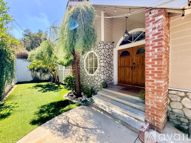 Calabasas House: 4025 Black Bird Way
