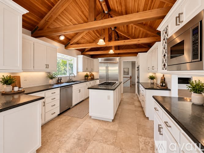 Calabasas House: 4025 Black Bird Way