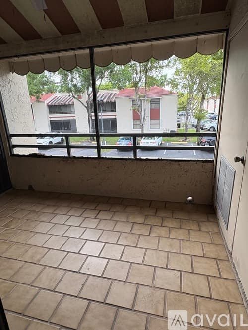 North Miami Beach Apartment: 20095 NE 3rd Ct