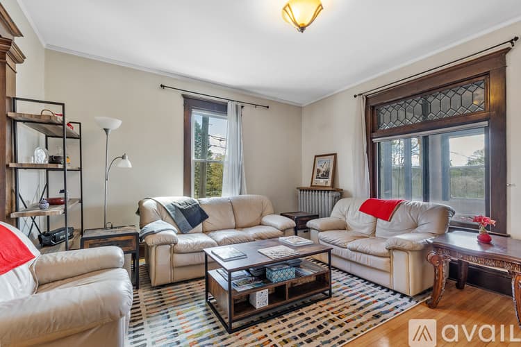 Minneapolis Apartment: 2329 27th Ave S