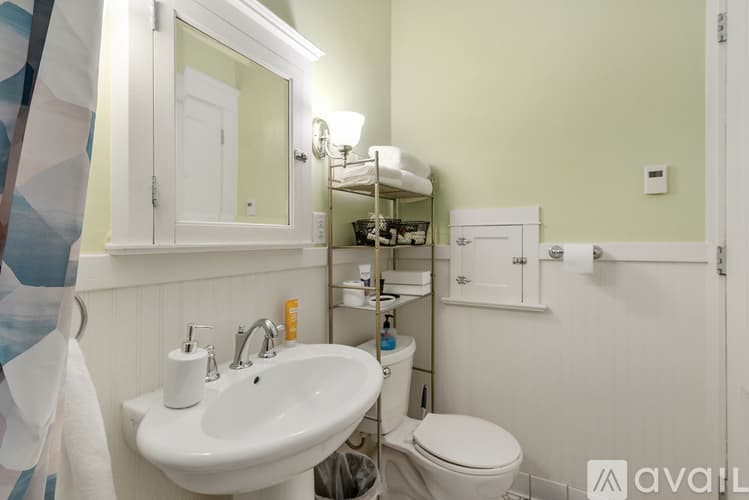 Minneapolis Apartment: 2329 27th Ave S
