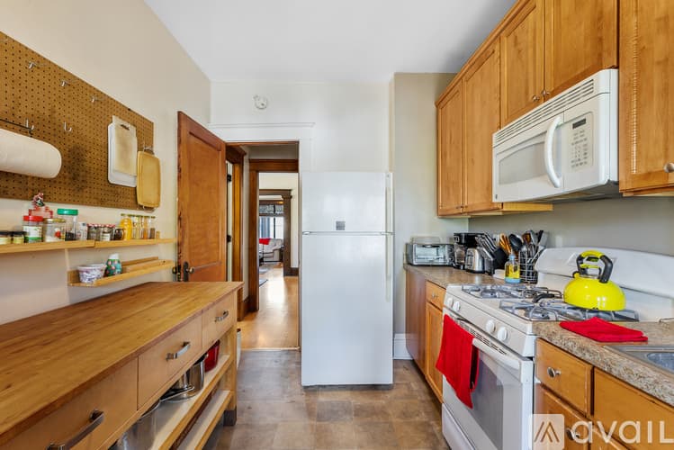 Minneapolis Apartment: 2329 27th Ave S