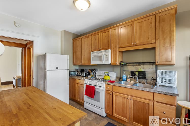 Minneapolis Apartment: 2329 27th Ave S
