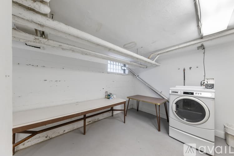 Minneapolis Apartment: 2329 27th Ave S