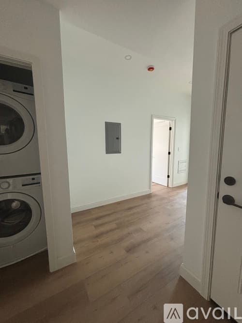 Boston Apartment: 1077 1079 Dorchester Avenue