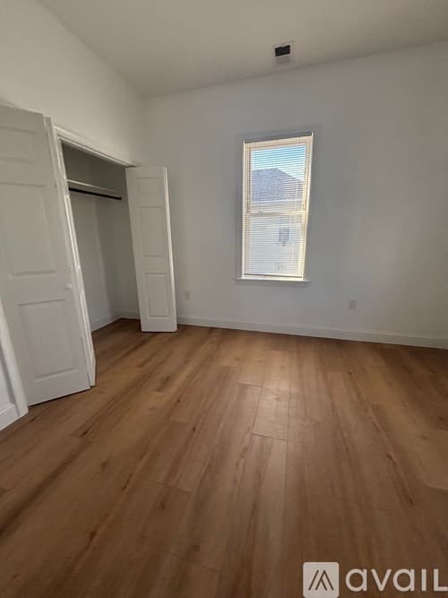 Boston Apartment: 1077 1079 Dorchester Avenue