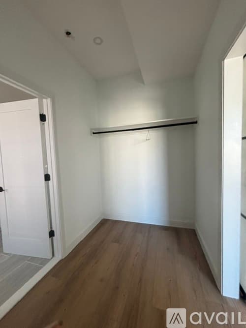 Boston Apartment: 1077 1079 Dorchester Avenue