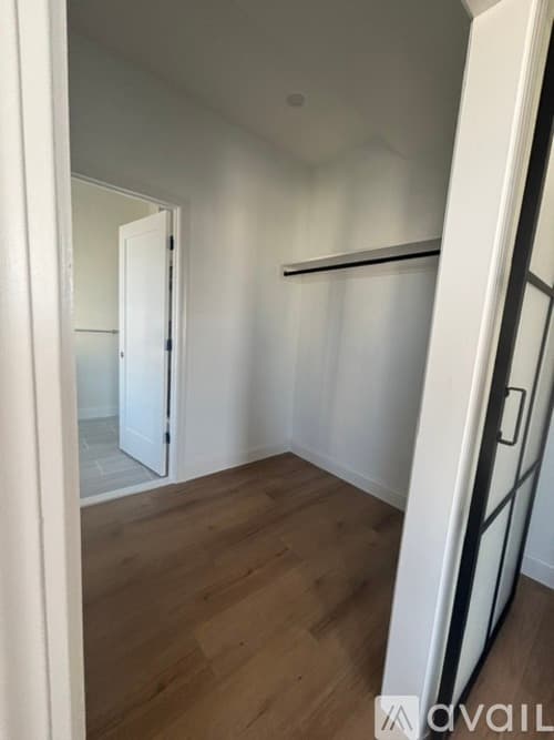 Boston Apartment: 1077 1079 Dorchester Avenue