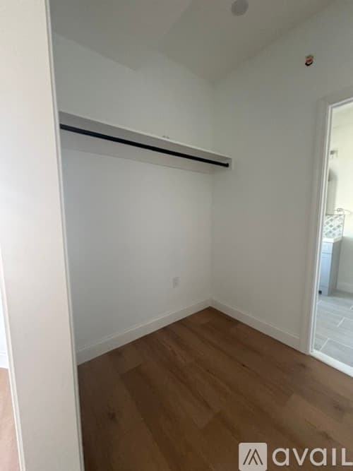 Boston Apartment: 1077 1079 Dorchester Avenue