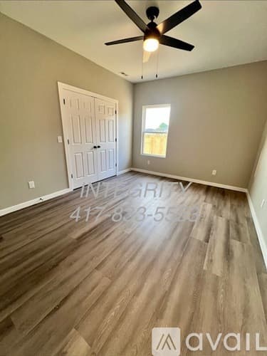 Springfield House: 888 South Spring Hill Avenue