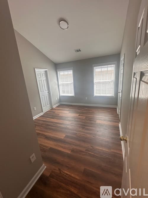 Athens House: 249 Wiltshire Dr