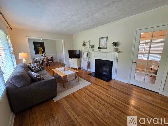 Augusta House: 2314 Cumming Rd