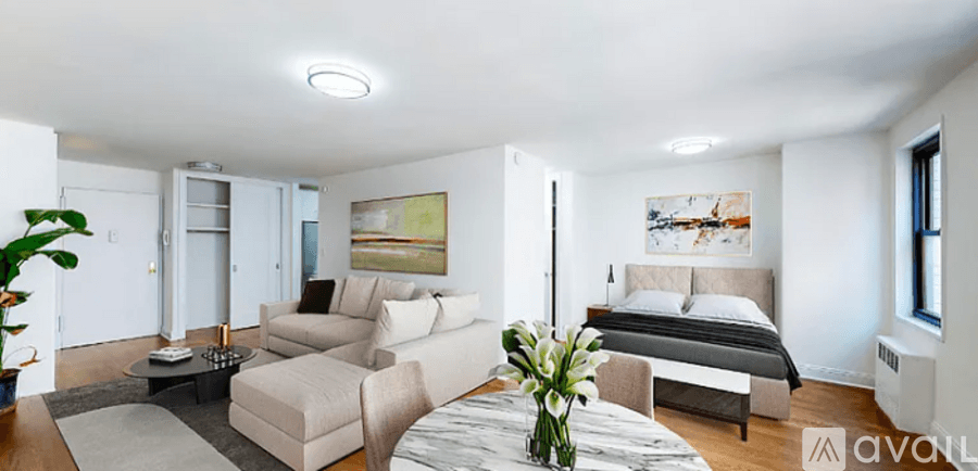 New York Apartment: 90 5th Ave