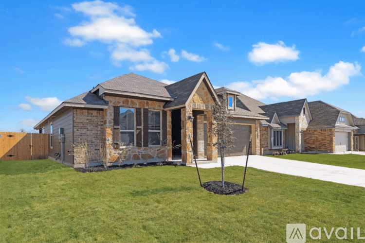 Temple House: 1923 Ashburn Dr