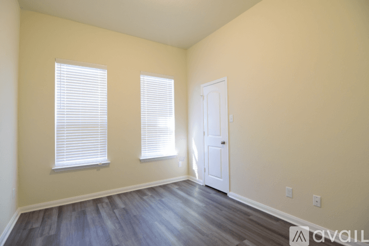 Temple House: 1923 Ashburn Dr