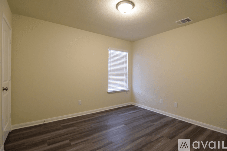 Temple House: 1923 Ashburn Dr
