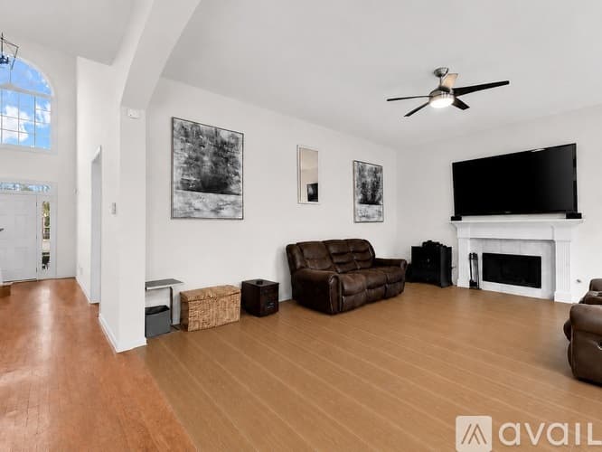 Marietta House: 2208 Snug Harbor Northeast