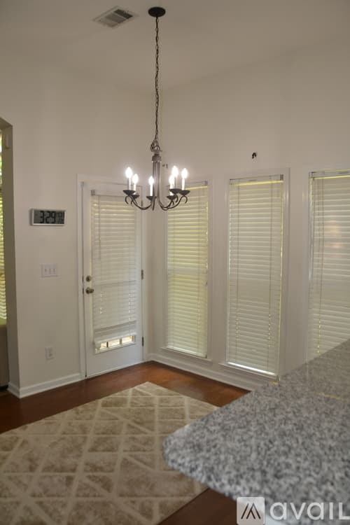 Marietta House: 2208 Snug Harbor Northeast