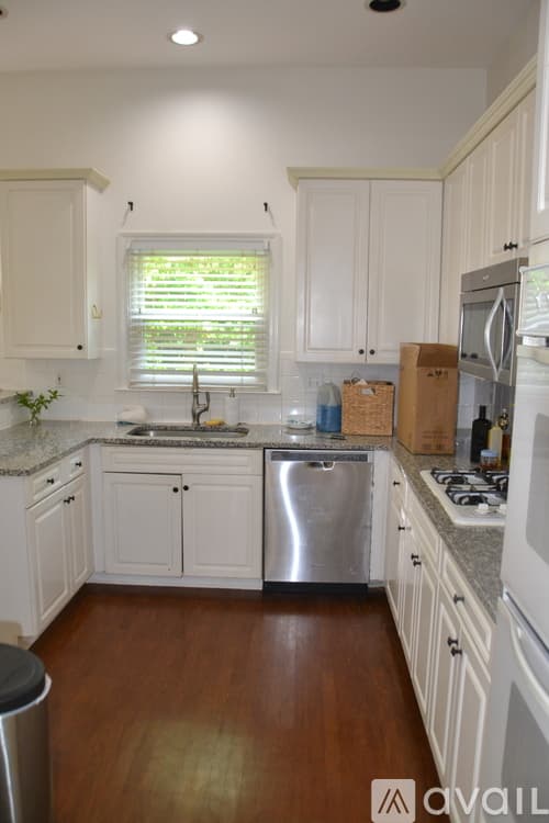 Marietta House: 2208 Snug Harbor Northeast