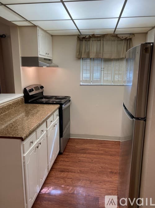 Lantana Apartment: 315 North Lake Drive
