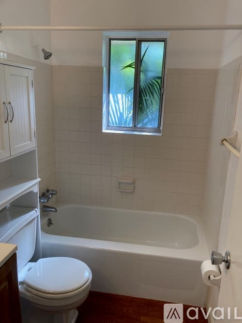 Lantana Apartment: 315 North Lake Drive