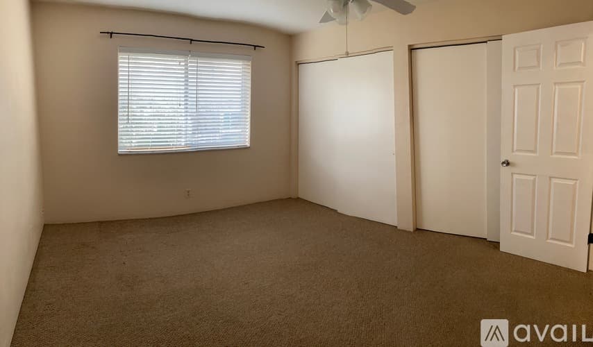 Lantana Apartment: 315 North Lake Drive