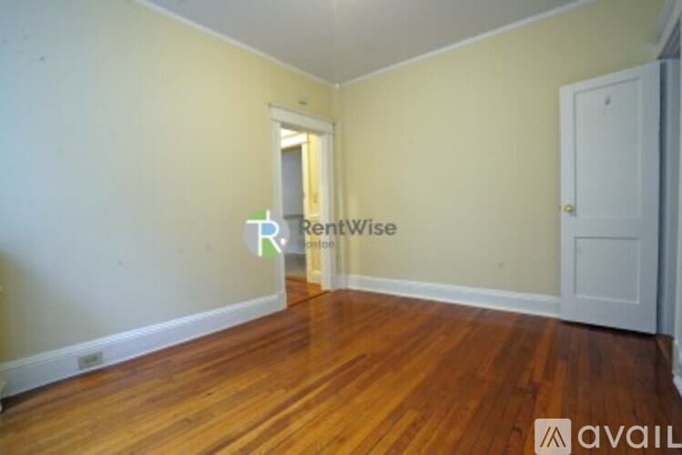 Boston Apartment: 60 Woodstock Ave