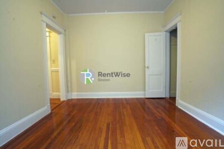 Boston Apartment: 60 Woodstock Ave