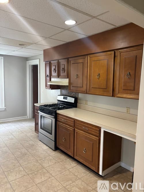 Oneida Apartment: 406 Main Street