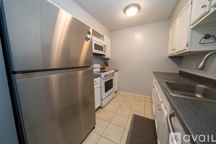 Guilford Condo: 32 Saginaw Trail
