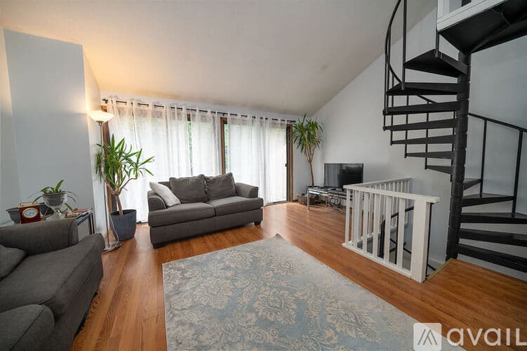 Guilford Condo: 32 Saginaw Trail