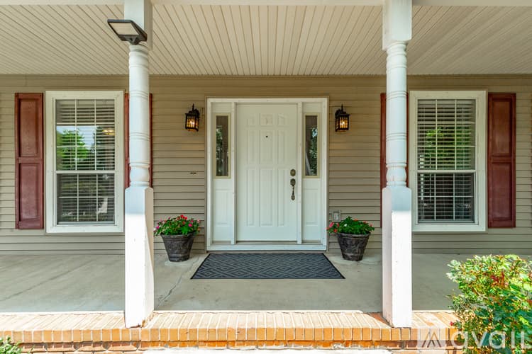 Ooltewah House: 6405 Flag Point Drive