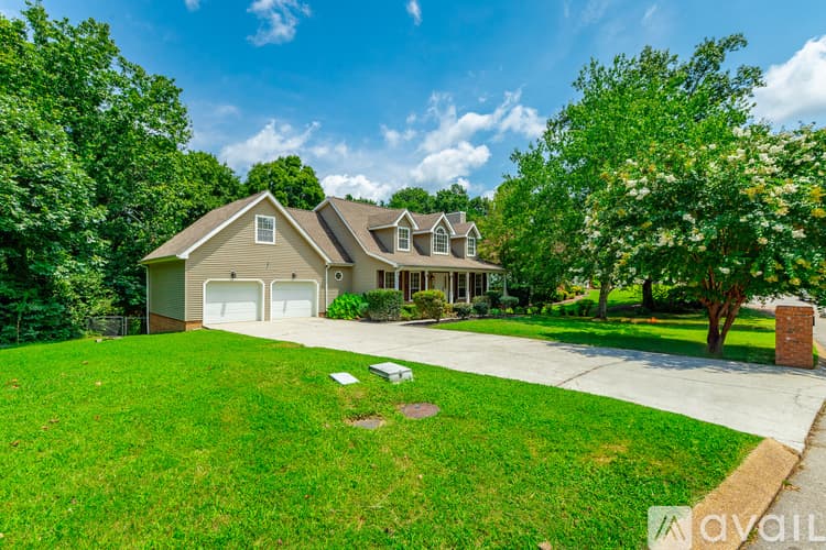 Ooltewah House: 6405 Flag Point Drive