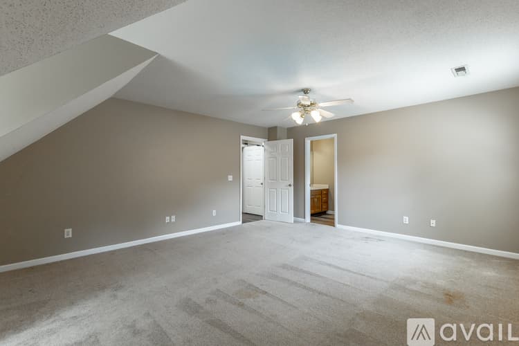 Ooltewah House: 6405 Flag Point Drive