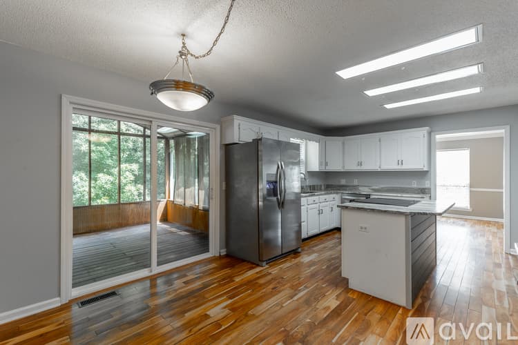 Ooltewah House: 6405 Flag Point Drive