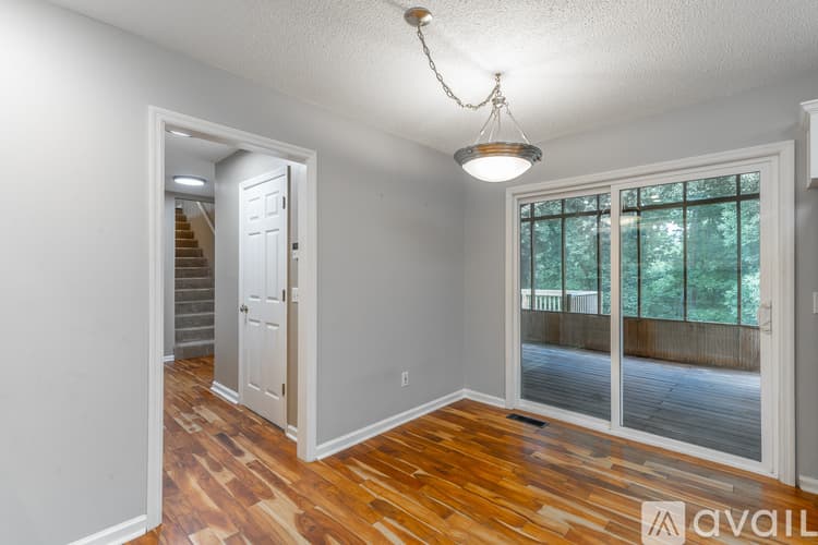Ooltewah House: 6405 Flag Point Drive