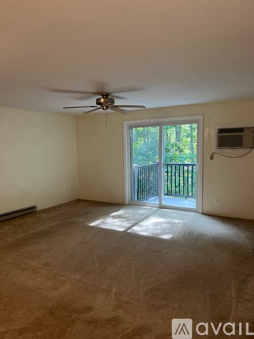 Exeter Apartment: 27 Ernest Avenue
