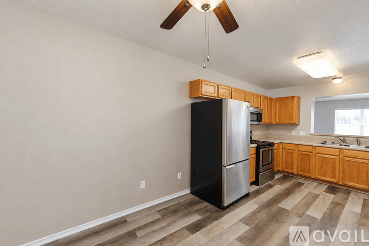 Belton Apartment: 415 E 4th Ave