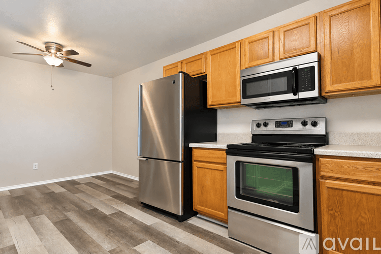 Belton Apartment: 415 E 4th Ave