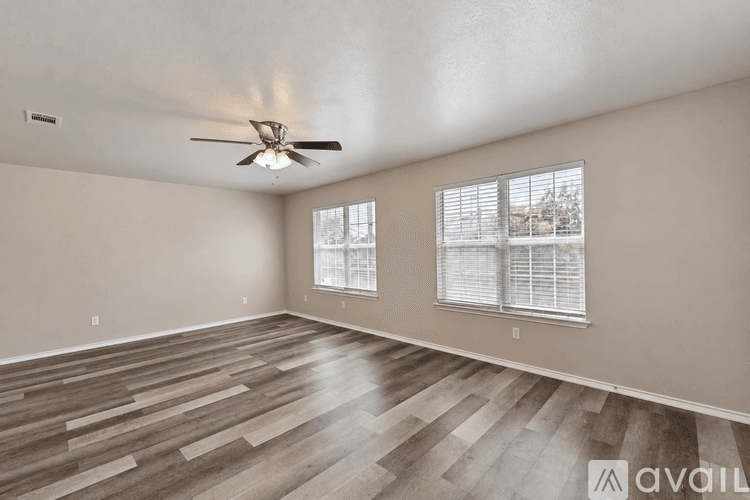 Belton Apartment: 415 E 4th Ave