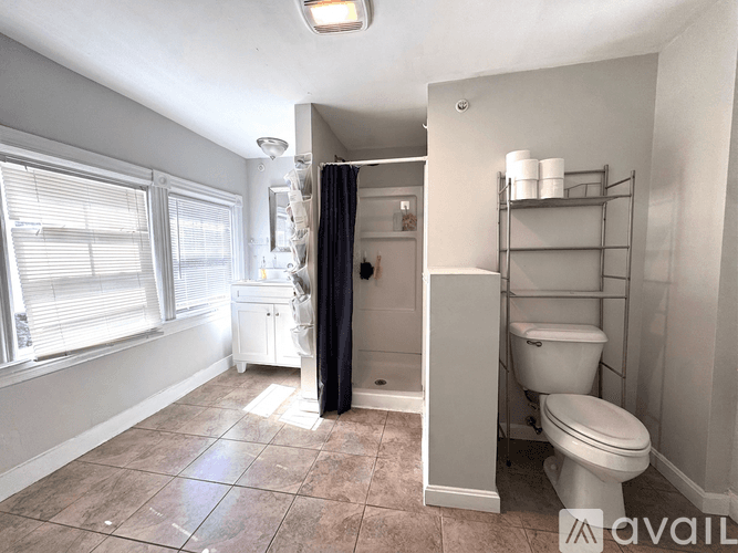 Providence Apartment: 73 Olney St