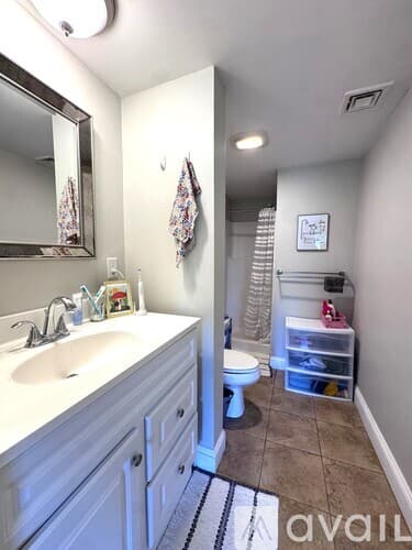 Providence Apartment: 73 Olney St