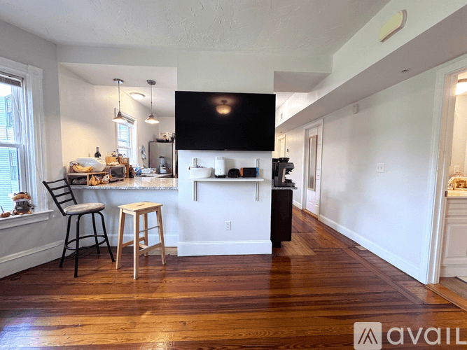 Providence Apartment: 173 Prospect St