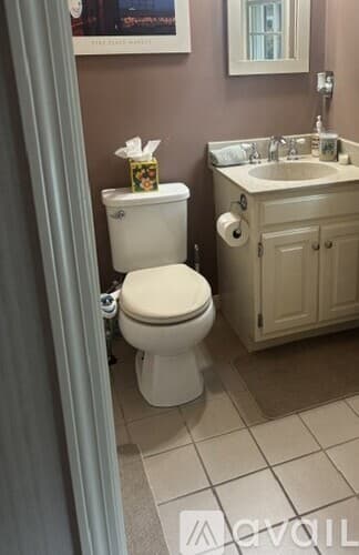 Sandwich House: 6 Seneca Ln